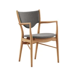 46 Armchair, valnød af Finn Juhl