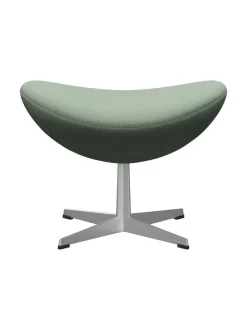 3127 Fodskammel til Ægget af Arne Jacobsen stofgr. 1