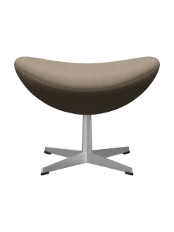 3127 Fodskammel til Ægget af Arne Jacobsen stofgr. 2