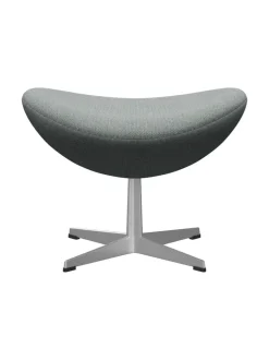 3127 Fodskammel til Ægget af Arne Jacobsen stofgr. 2
