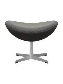 3127 Fodskammel til Ægget af Arne Jacobsen stofgr. 2