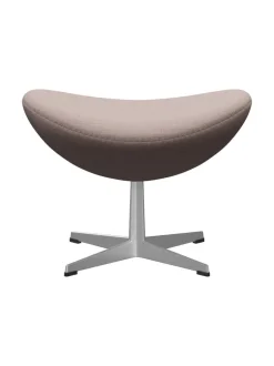 3127 Fodskammel til Ægget af Arne Jacobsen stofgr. 2