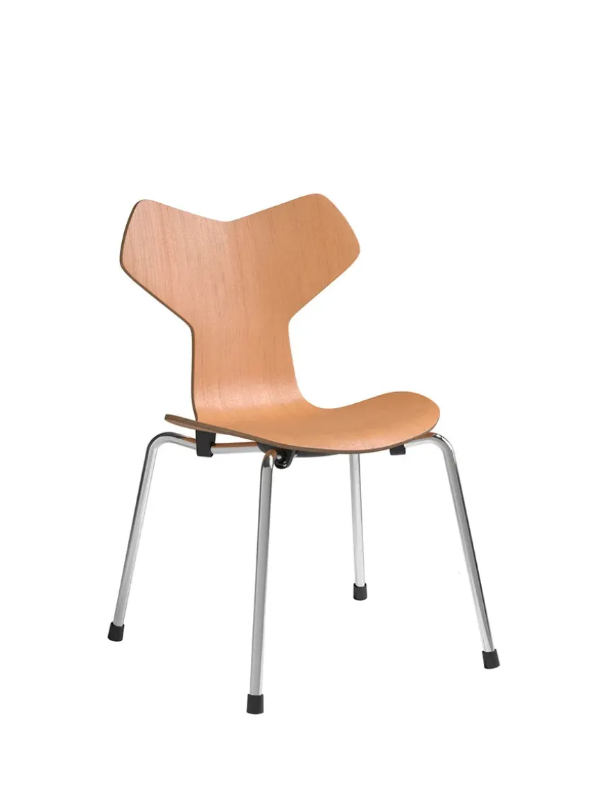 3130 Grand Prix Barnestol, oregon pine fra Fritz Hansen