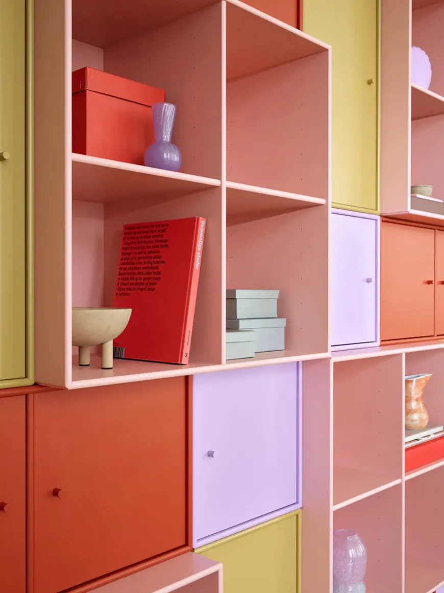 1112 reol inkl. ophæng fra Montana