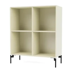 1112 reol inkl. sokkel fra Montana