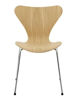 3107 Serie 7 Stol, naturfiner af Arne Jacobsen