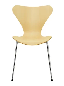 3107 Serie 7 Stol, naturfiner af Arne Jacobsen