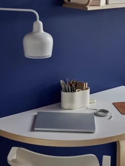 Aalto Table Half-Round fra Artek