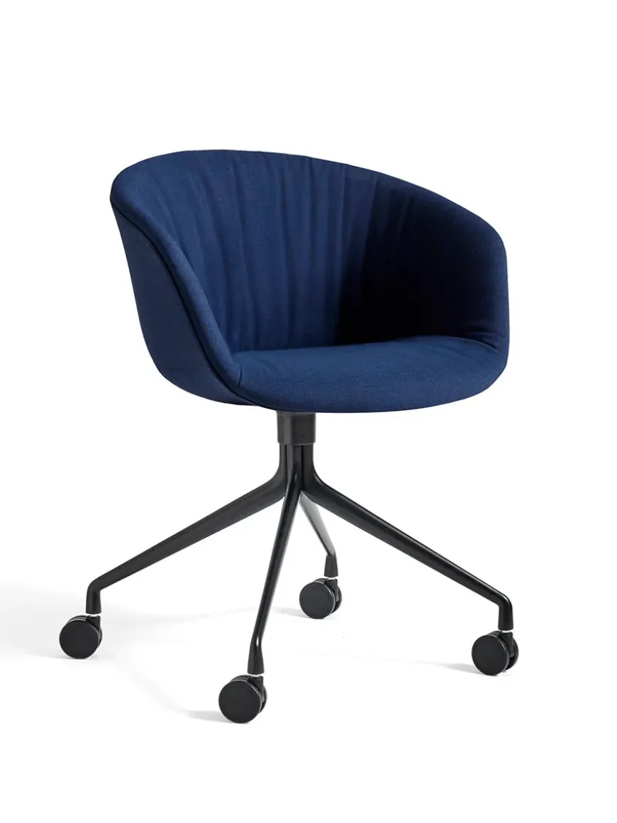 About a Chair AAC52 Forsidepolstret, hvid skal fra Hay