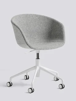 About a Chair AAC53 fra Hay