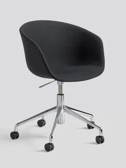 About a Chair AAC25 fra Hay