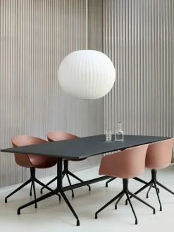 About a Chair AAC25 fra Hay