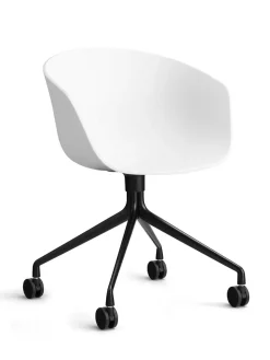 About a Chair AAC25 fra Hay