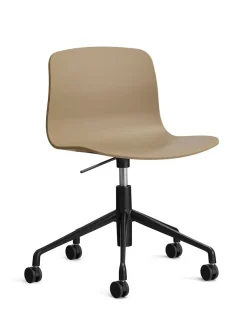 About a Chair AAC50 fra Hay