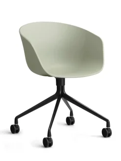 About a Chair AAC52 fra Hay