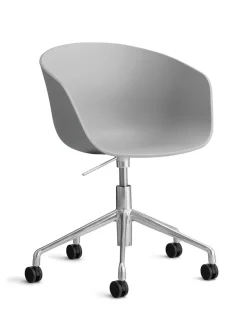 About a Chair AAC52 fra Hay