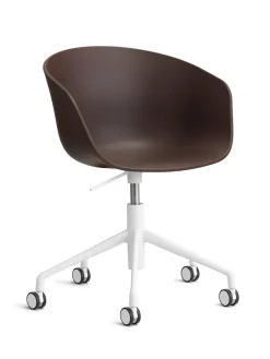 About a Chair AAC52 fra Hay