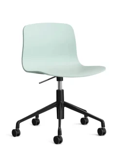 About a Chair AAC51 fra Hay