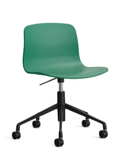 About a Chair AAC51 fra Hay