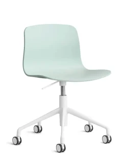 About a Chair AAC51 fra Hay