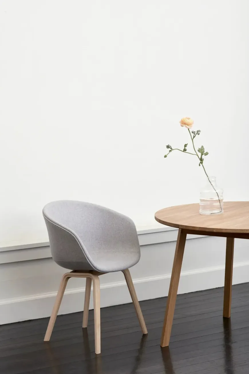 About a Chair AAC23 Soft fra Hay