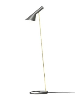 AJ Floor Lamp, grey/brass af Arne Jacobsen