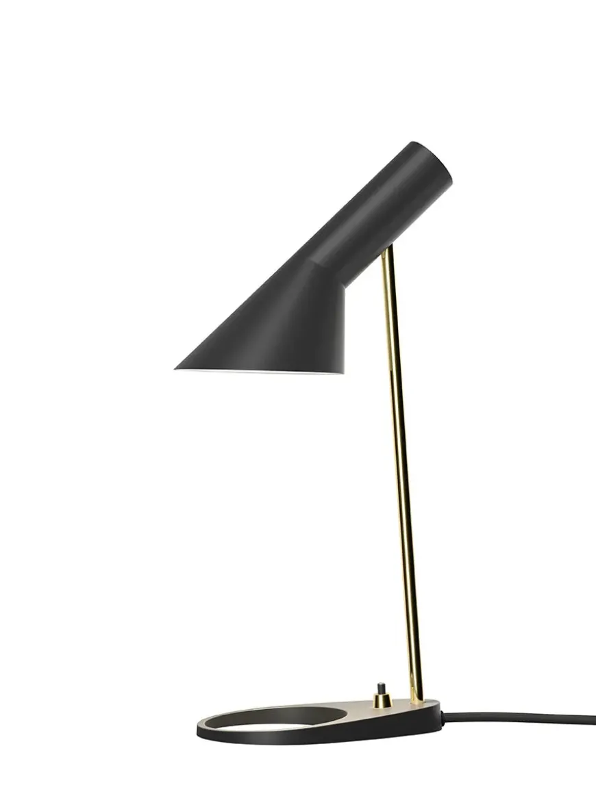 AJ Mini Table Lamp, black/brass af Arne Jacobsen