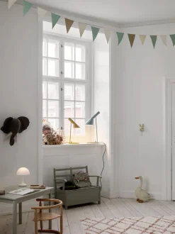 AJ Mini Table Lamp, grey/brass af Arne Jacobsen