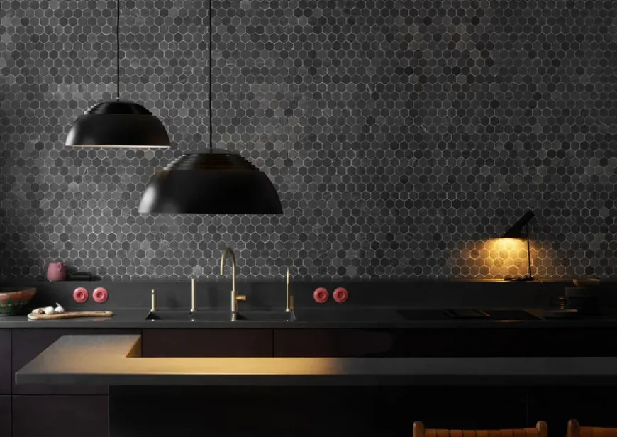 AJ Royal pendel i sort fra Louis Poulsen