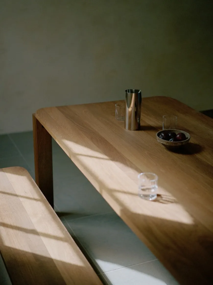 Atlas bænk 150x32 fra New Works