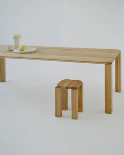 Atlas Stool, Natural Oak fra New Works