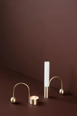Balance Candle Holder fra Ferm Living