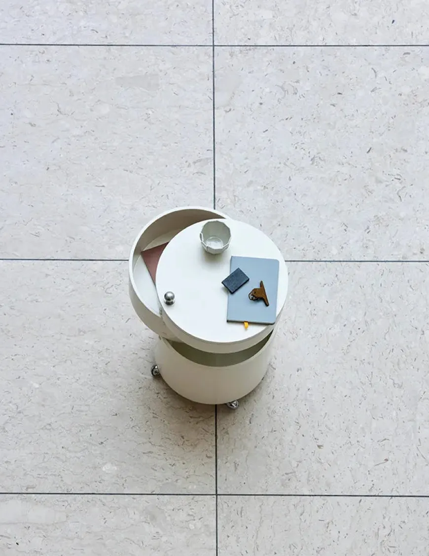 Barboy Sidebord, sort af Verner Panton