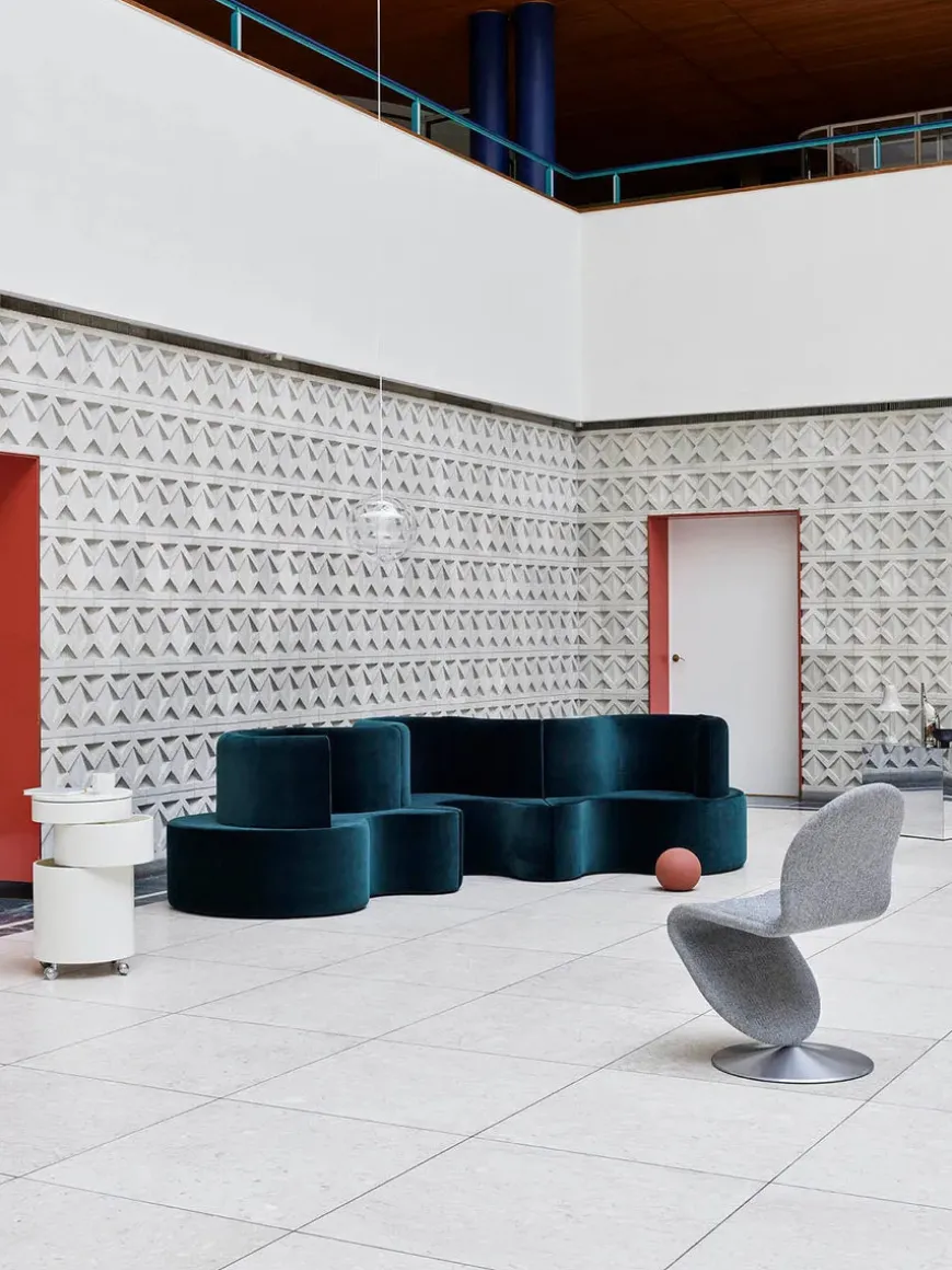 Barboy Sidebord, sort af Verner Panton