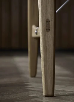 BM1160 Jagtbordet, 210 x 82 cm. af Børge Mogensen