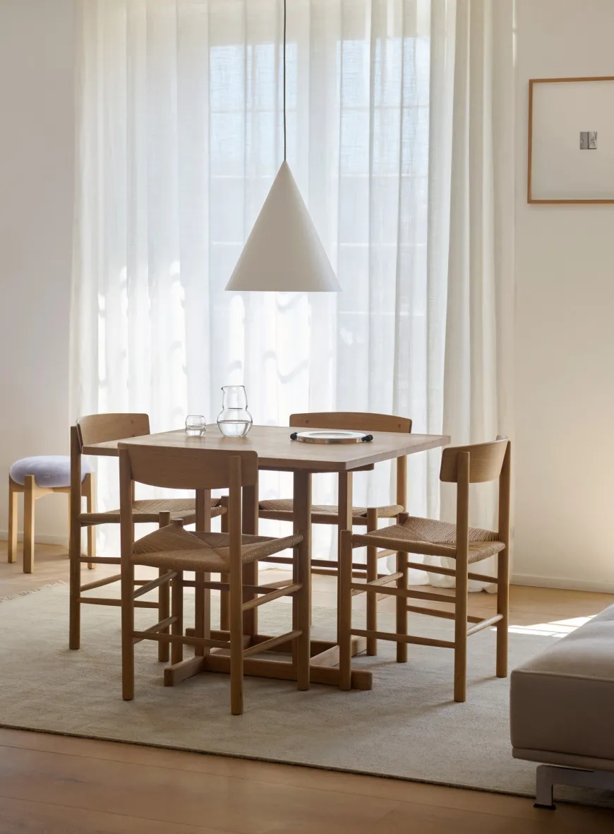 BM80 Shaker spisebord, firkantet af Børge Mogensen