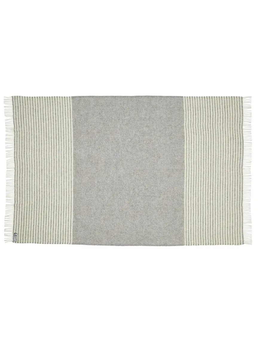 Bogø Plaid, light nordic grey fra Silkeborg Uldspinderi