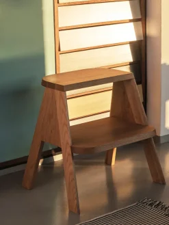 Butler Step Stool fra Hay