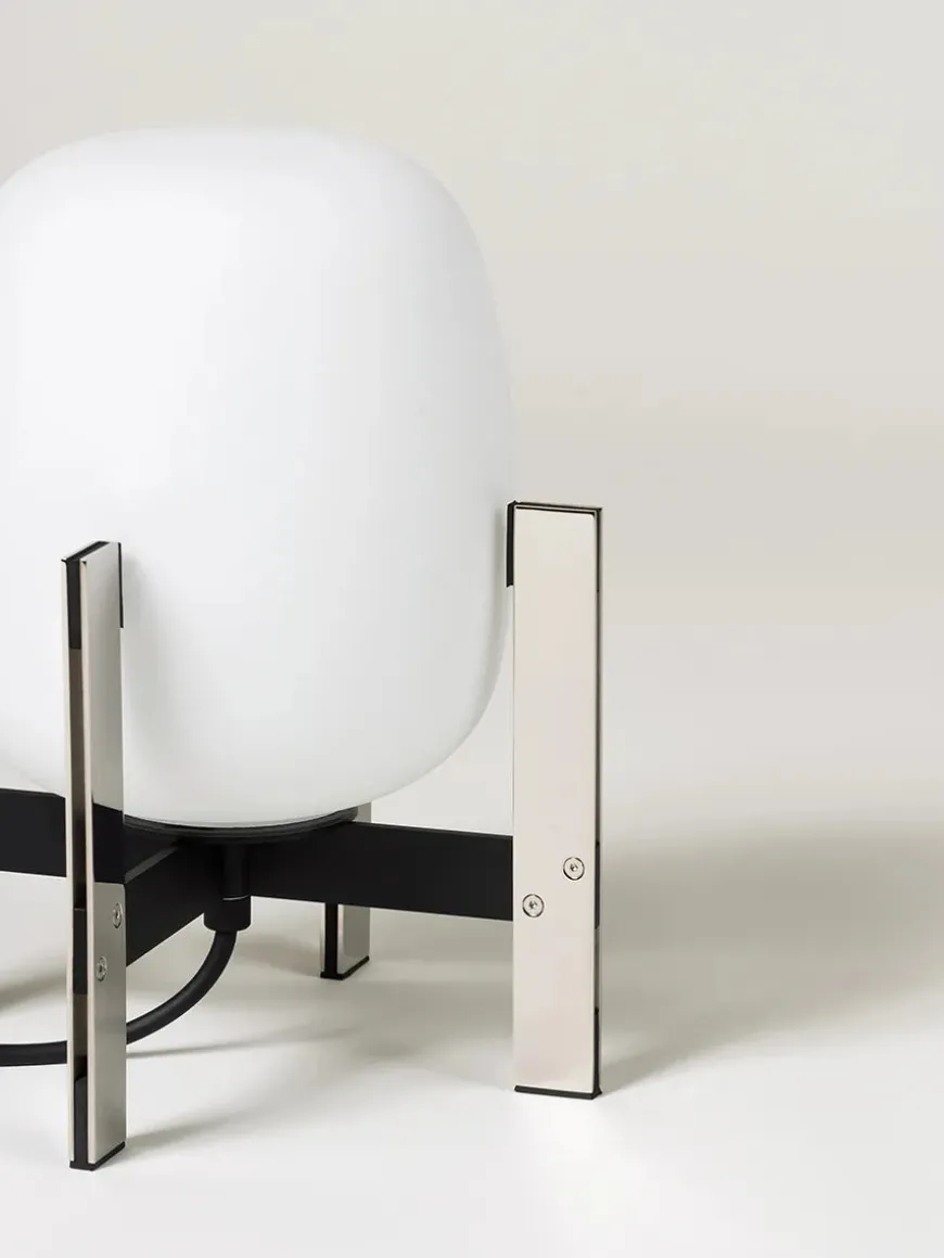 Cestita Metal Lampe fra Santa and Cole