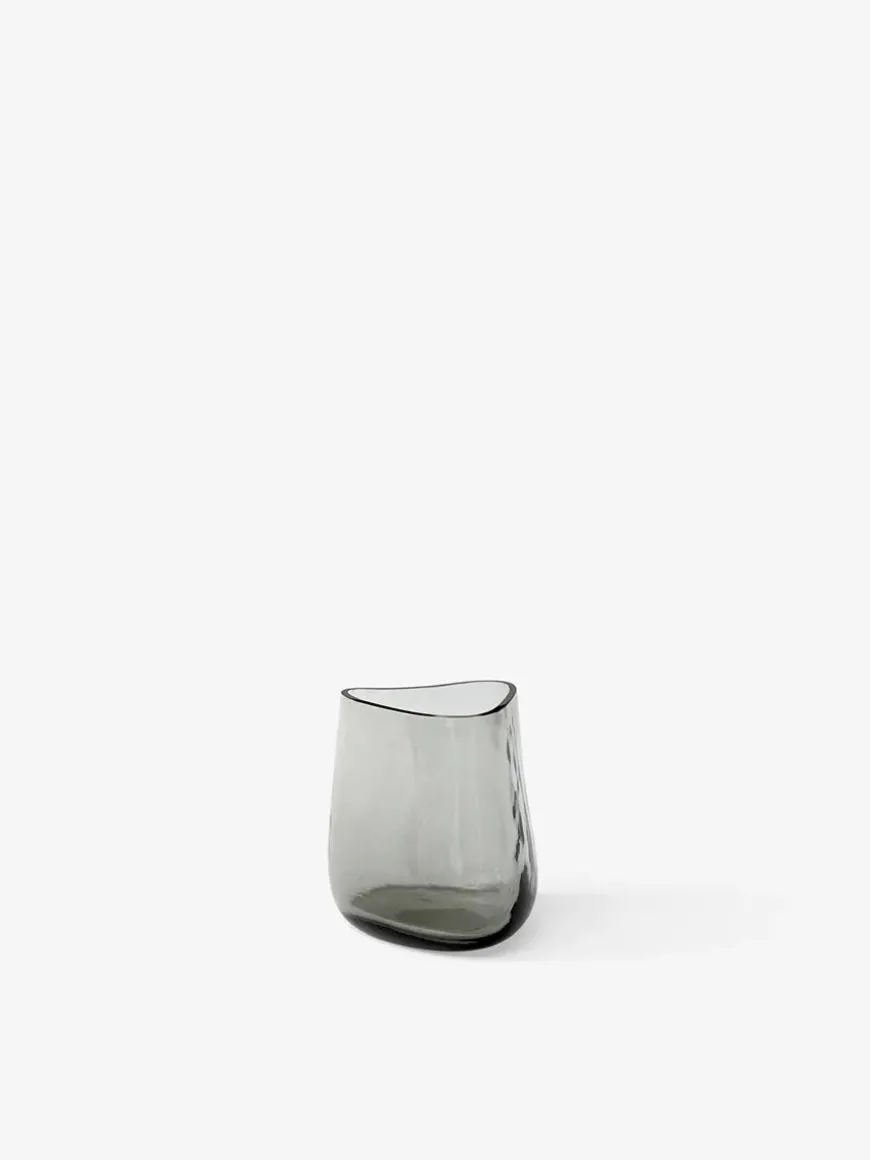 Collect Crafted Glass Vases fra &Tradition