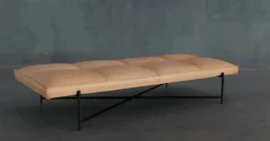 Daybed, vegatbilsk læder fra HANDVÄRK