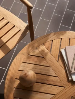 E022 Havebord, Ø110 fra Carl Hansen & Søn