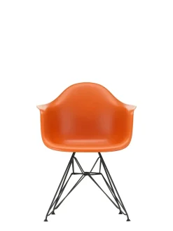 Eames Plastic Armchair DAR, sort pulverlakering fra Vitra