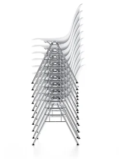 Eames Plastic Side Chair DSS-N, stabelbar fra Vitra
