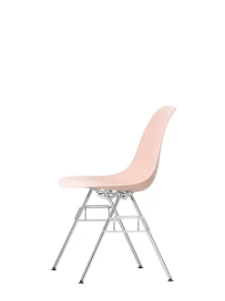 Eames Plastic Side Chair DSS-N, stabelbar fra Vitra