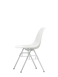 Eames Plastic Side Chair DSS-N, stabelbar fra Vitra