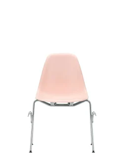 Eames Plastic Side Chair DSS, stabelbar fra Vitra