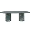 Epic Outdoor Dining Table, elliptical fra GUBI