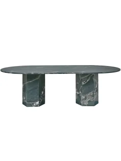 Epic Outdoor Dining Table, elliptical fra GUBI