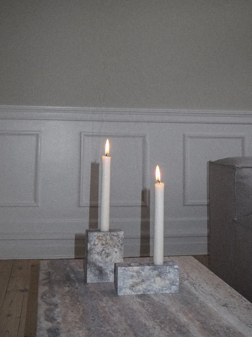 Epode Lysestage 8,5 cm, travertin silver fra Wabi Sabi Nordic